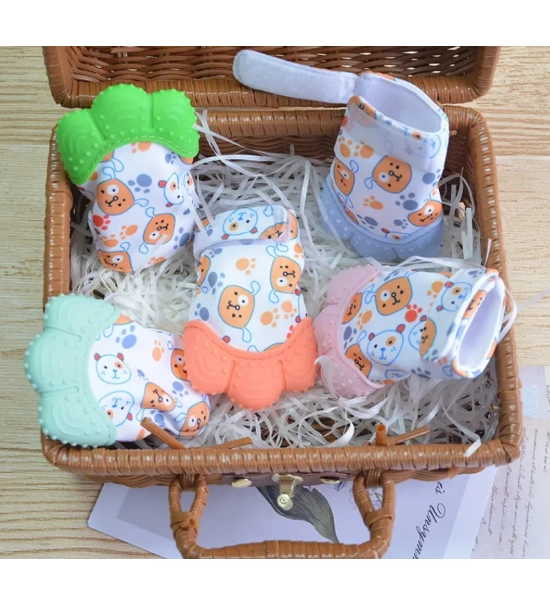 Otroška rokavica za zobe z grizalom