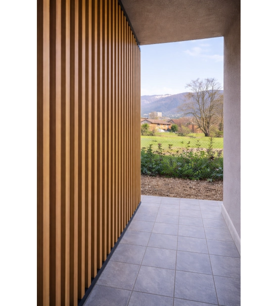 WPC louver slat FS-03A, sanded texture, LIGHT OAK, 50x50x2900 mm