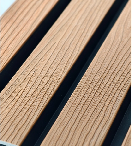 WPC fasadni panel TEAK/ČRNA, 219x2900 mm, valovita tekstura, half co-extrusion (0,63 m²)