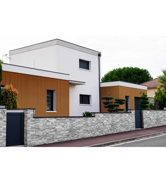 Lamella facade cladding, wood imitation, GOLDEN OAK, 260 x 18 x 0.3 cm (0.47 m²)