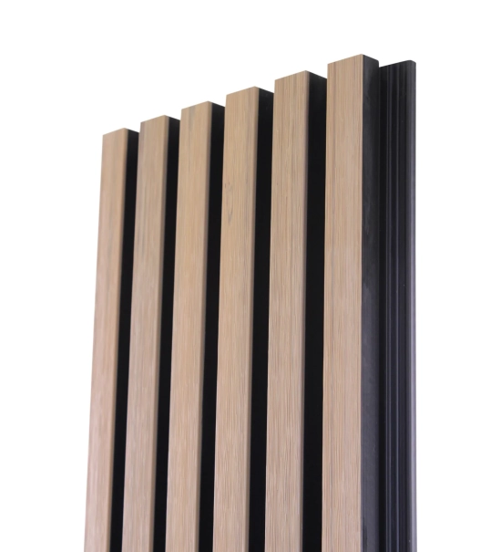 WPC fasadni panel, 223x26x2900 mm, SVJETLI HRAST s crnim fugama, 6 rešetki (0,64 m²)